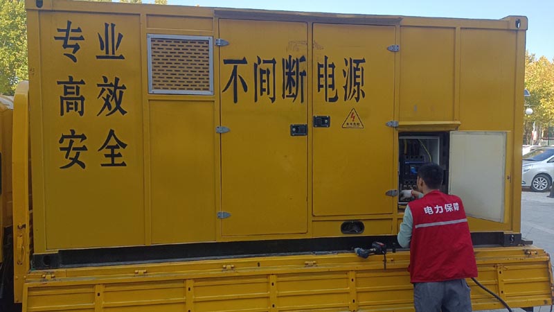 美溪柴油发电机组和UPS电源配合使用时，如何避免切换过程中的电力中断？