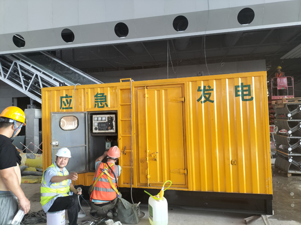 美溪怎样判断空气滤清器是否需要更换？